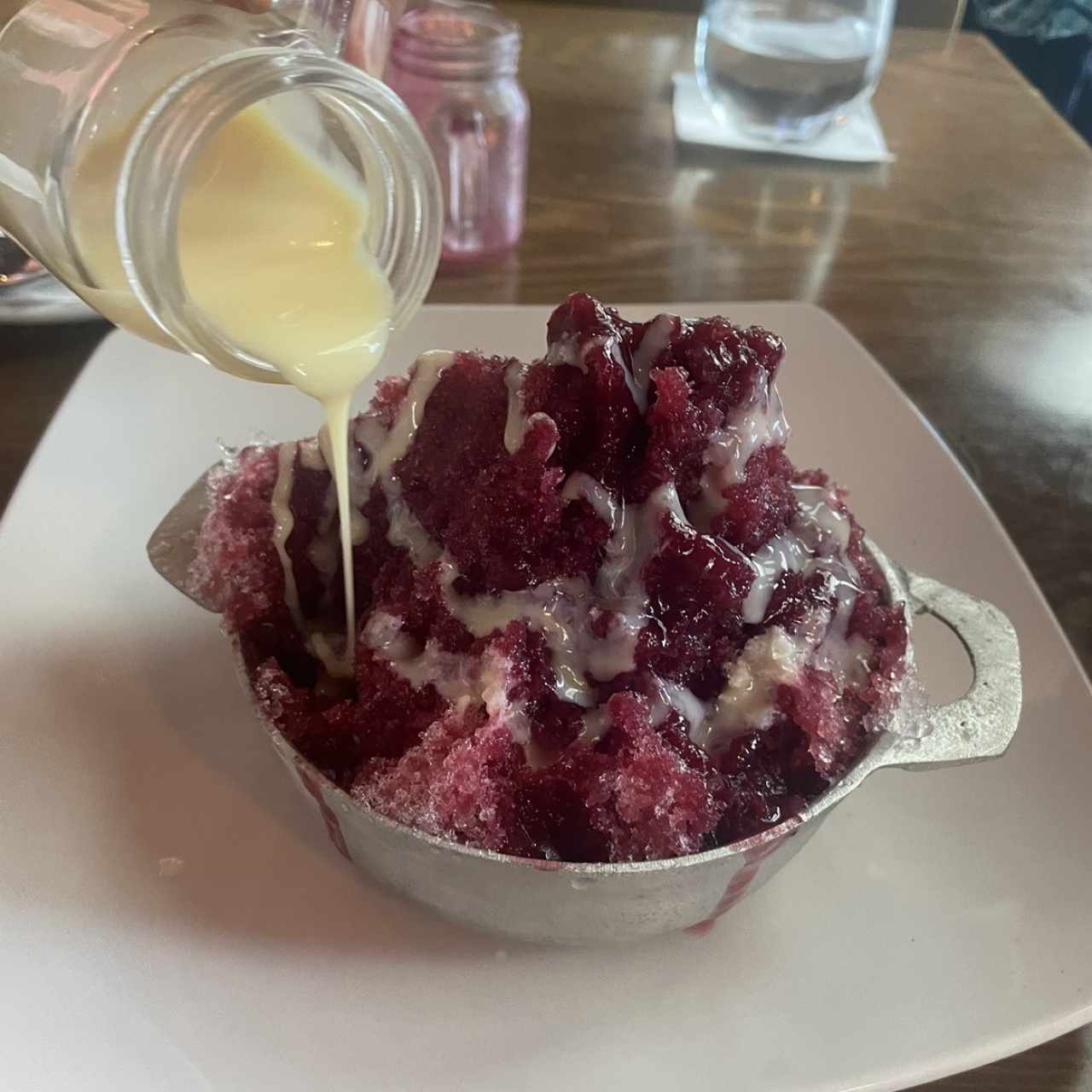 RASPADO (Servido con leche condensada, malteada y su sirope