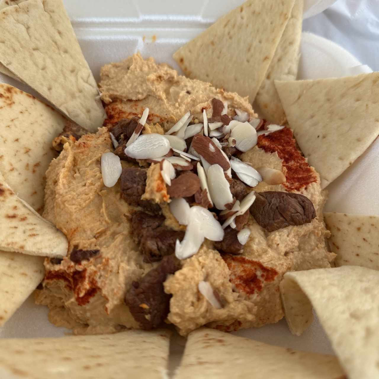 Hummus “Ma Lahma”