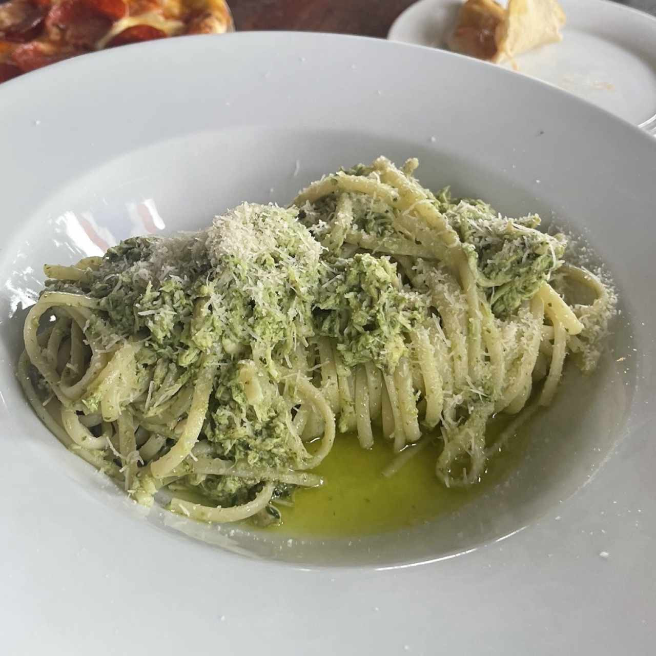 PASTAS - LINGÜINE AL PESTO EXTRA DE POLLO