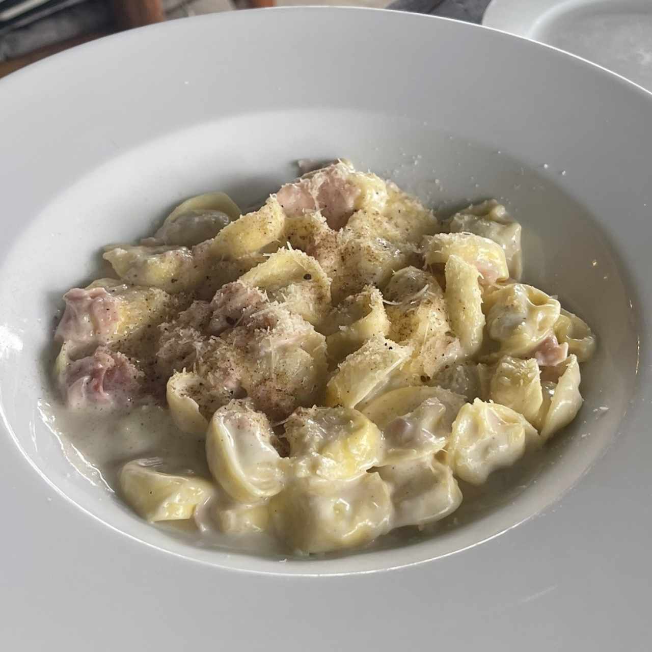 PASTAS - TORTELLINI ALLA PANNA