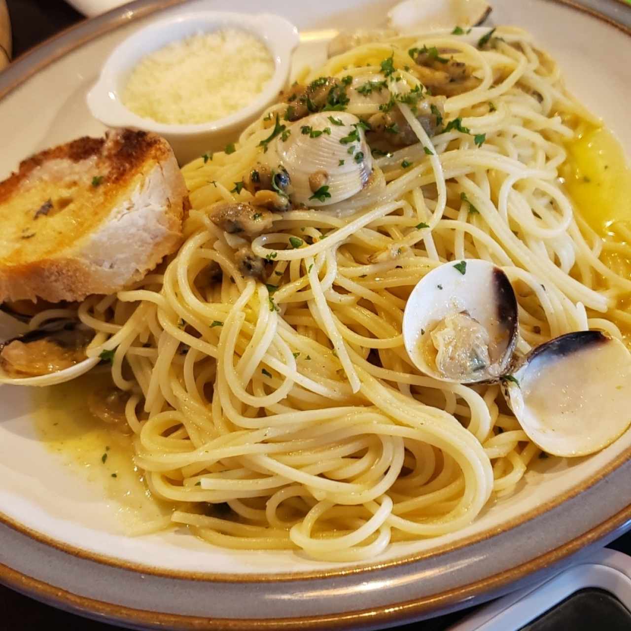 spaguetti con almejas