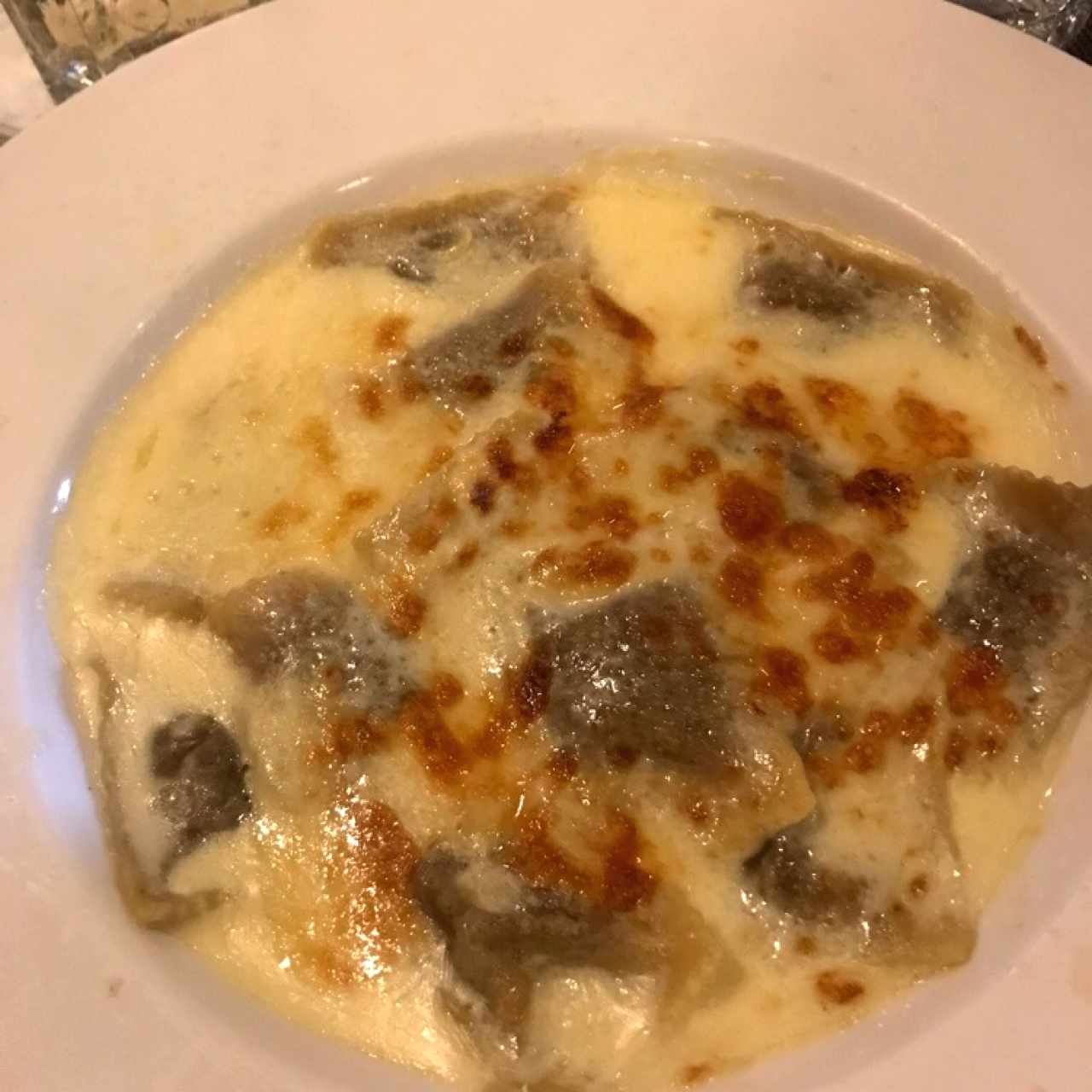 Ravioli de Pollo Gratinados