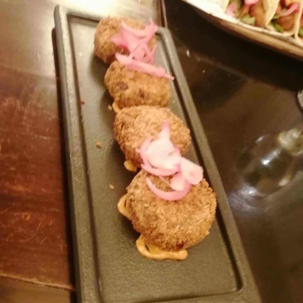 Croquetas de chorizo tableño 