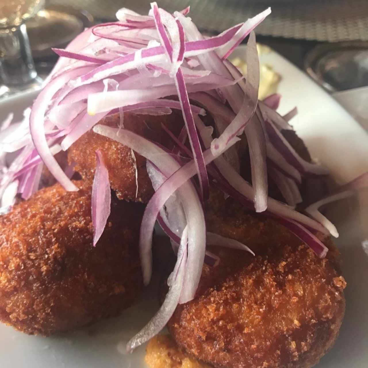 Croquetas de chorizo tableño