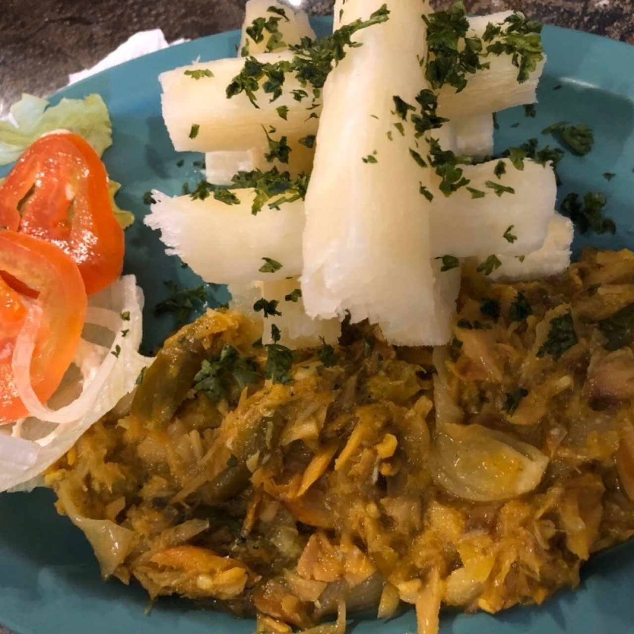 Bacalao con yuca al mojo