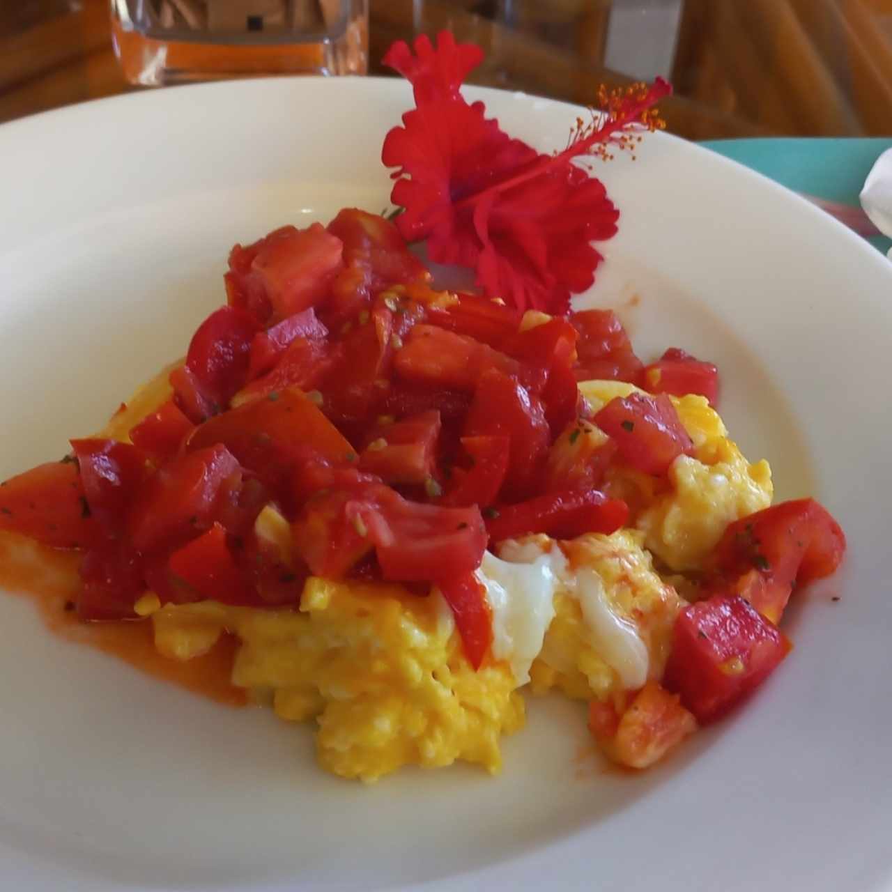 huevos revueltos con vegetales