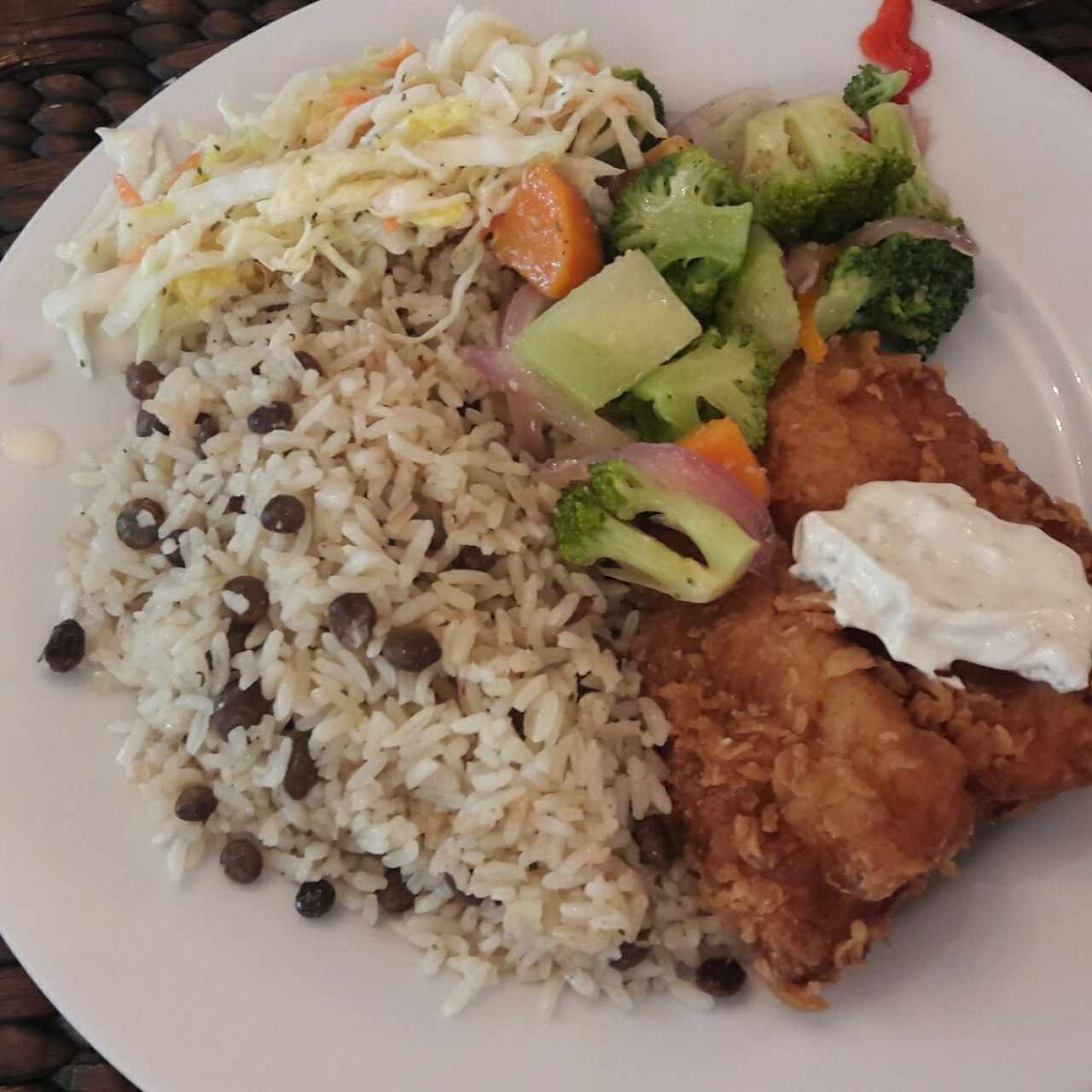 pescado con arroz con guandú