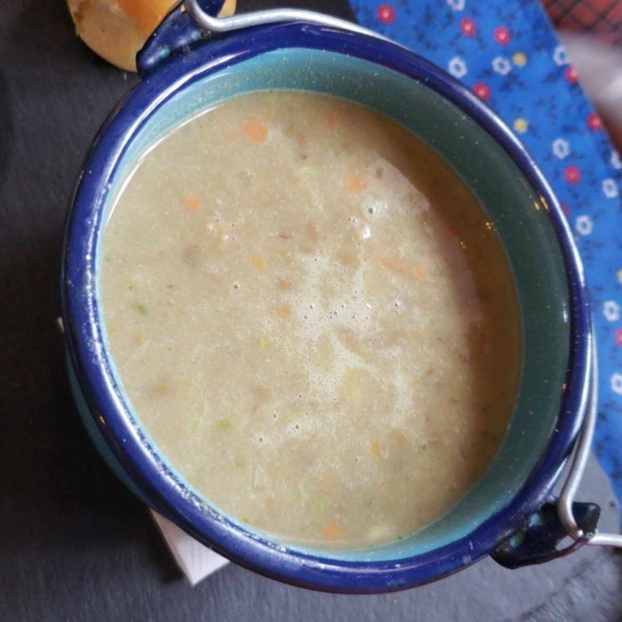 sopa de lenteja