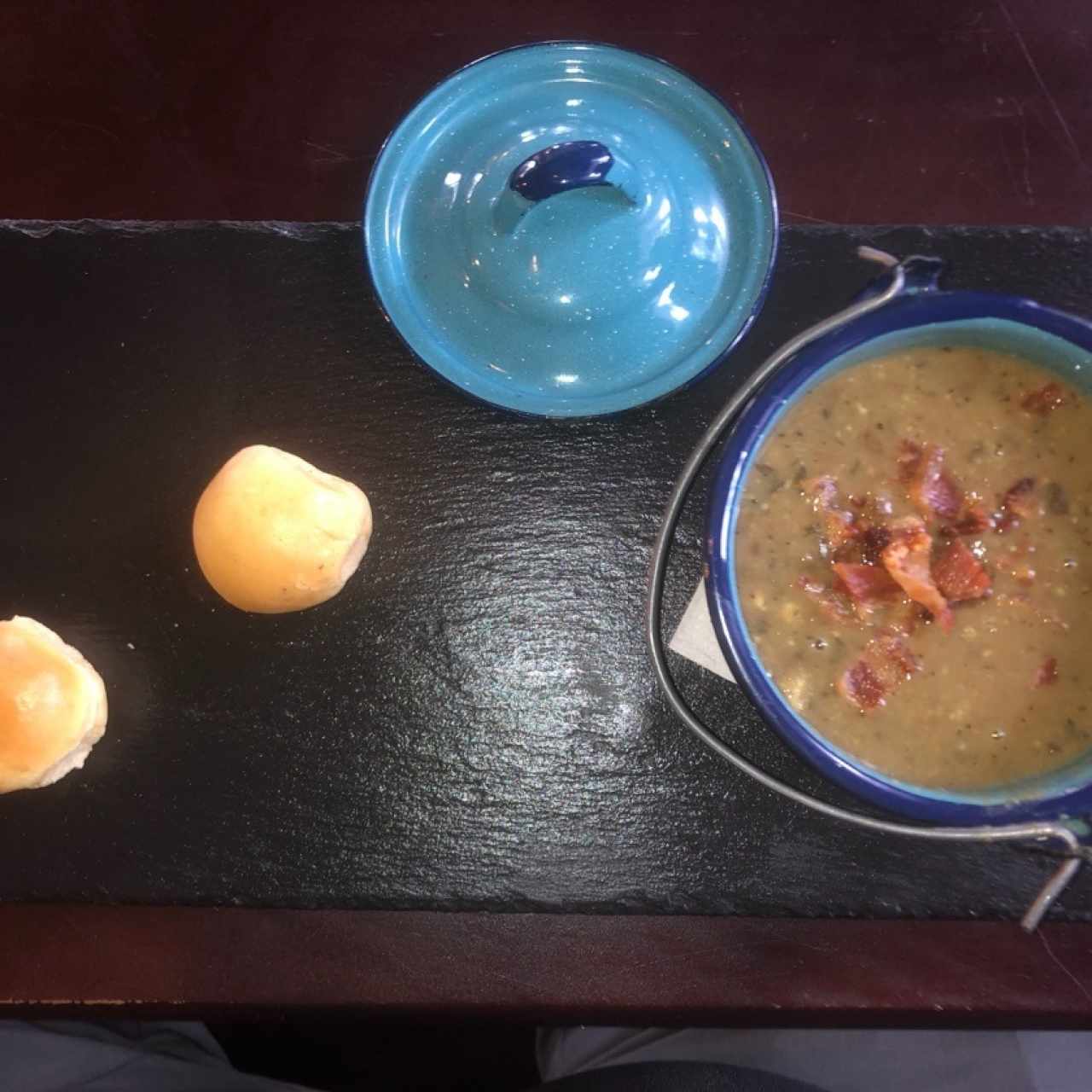 Sopa de lentejas y bacon