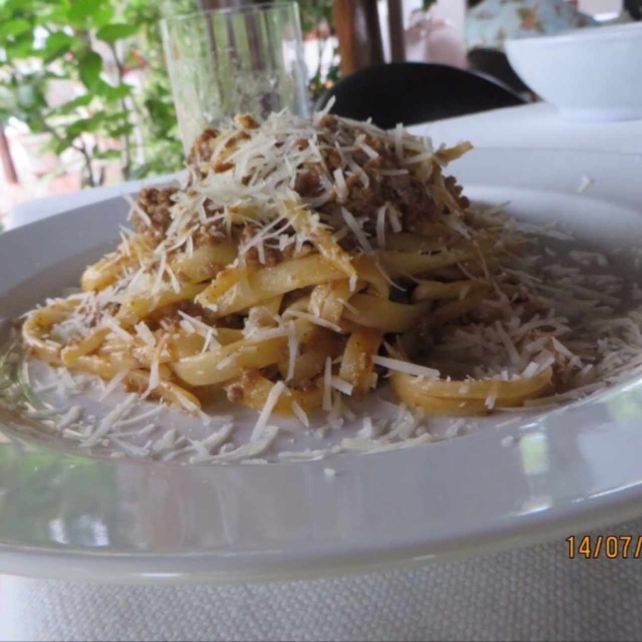 Linguini con salsa Ragu