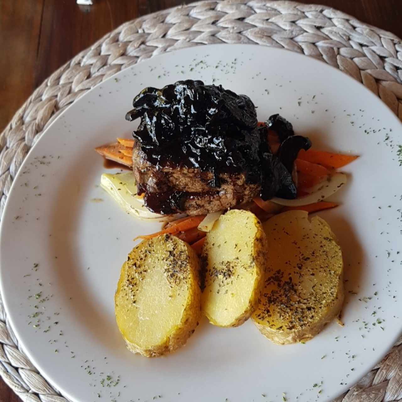 Filete de res en vino tinto