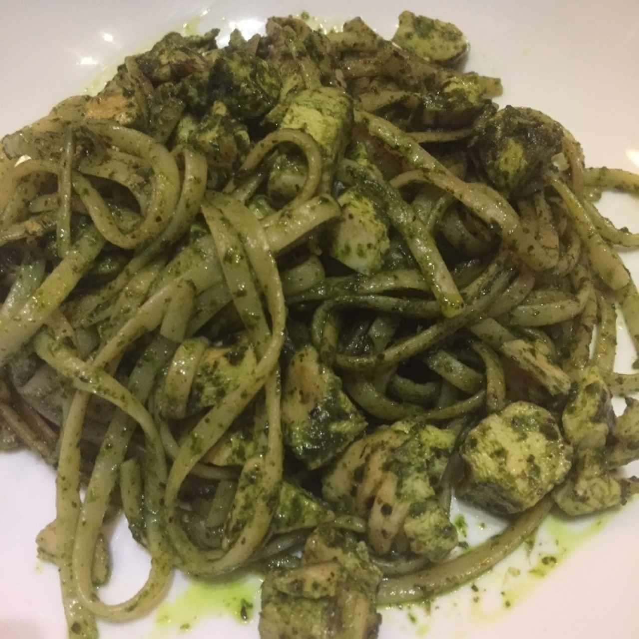 linguini pesto con pollo 