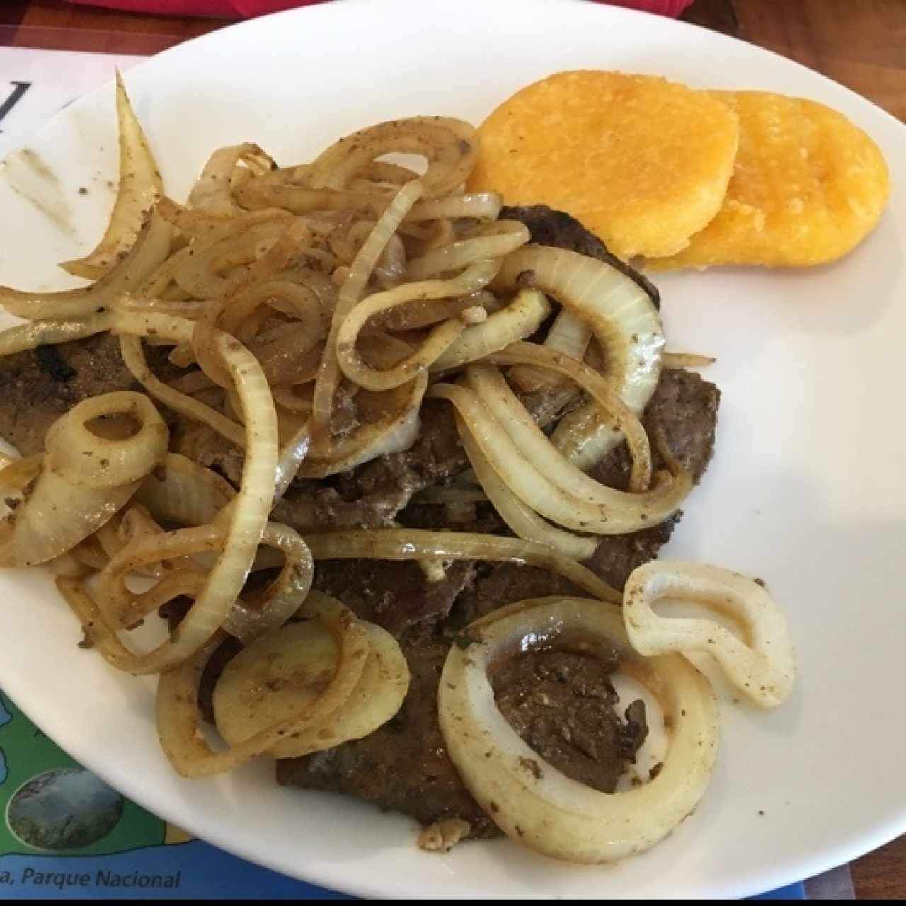 higado encebollado con tortilla 