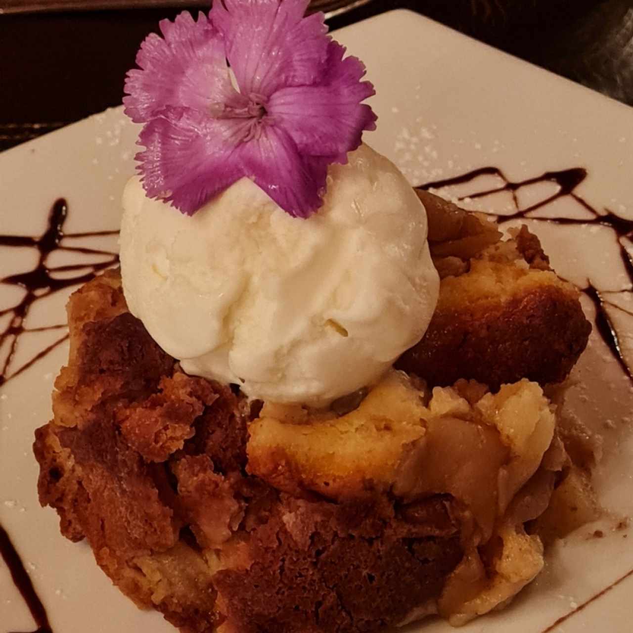 Pie de manzana con helado de vainilla italiana