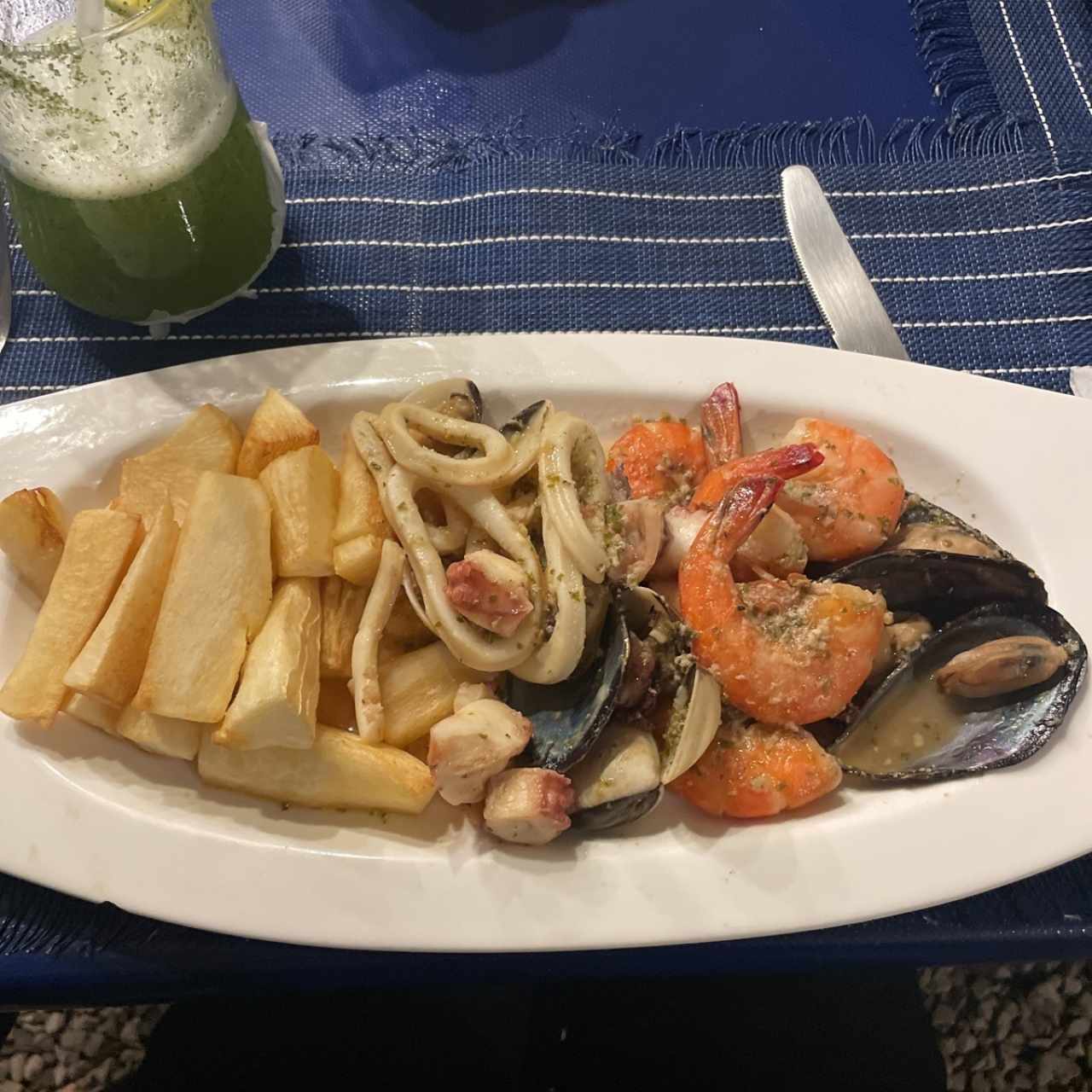 Picada de mariscos 