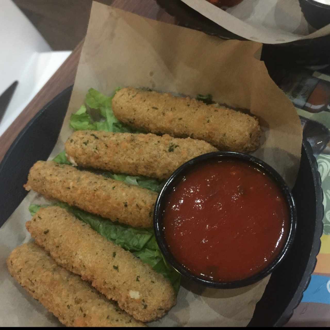 Mozzarela Sticks con Salsa Marinara