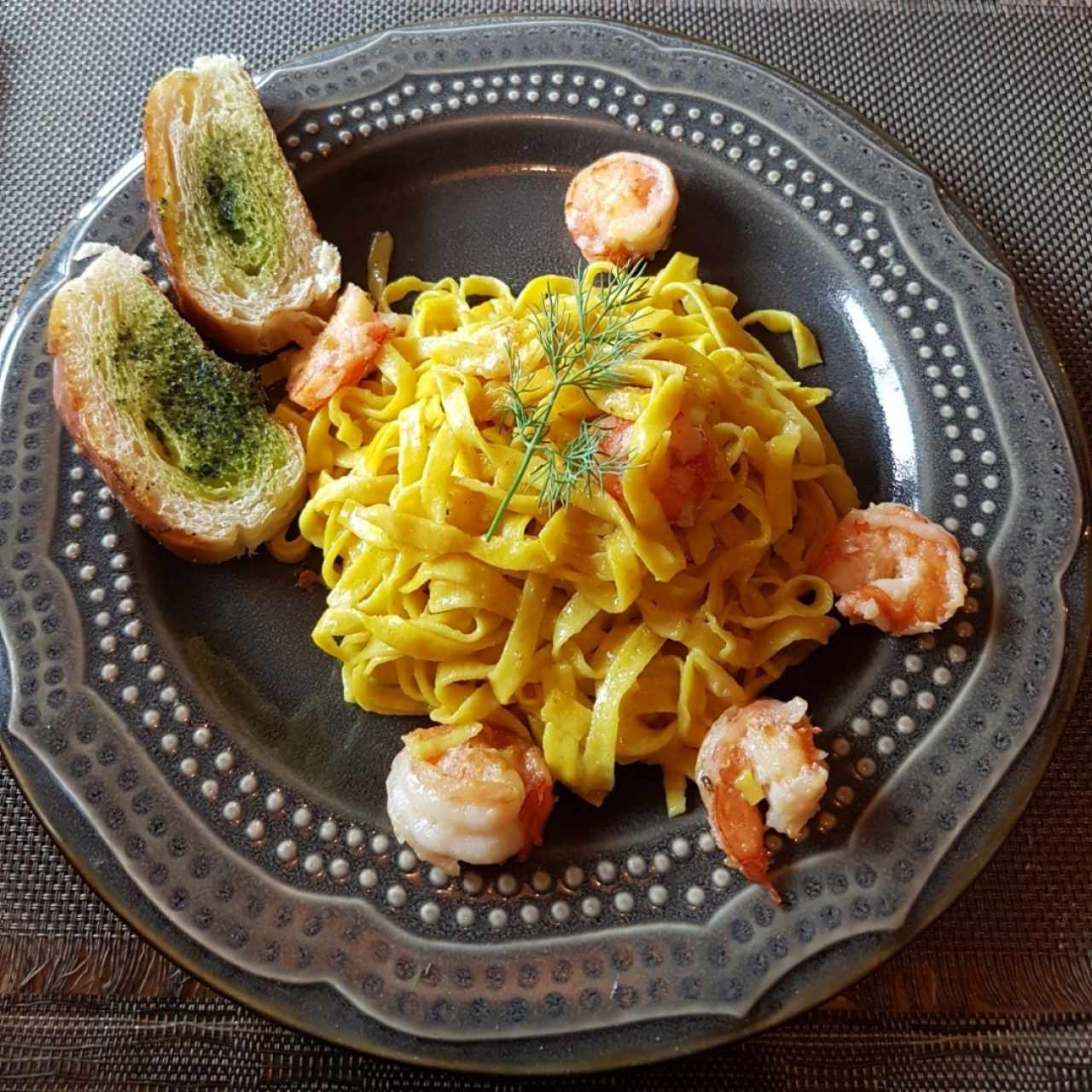 Pasta con camarones