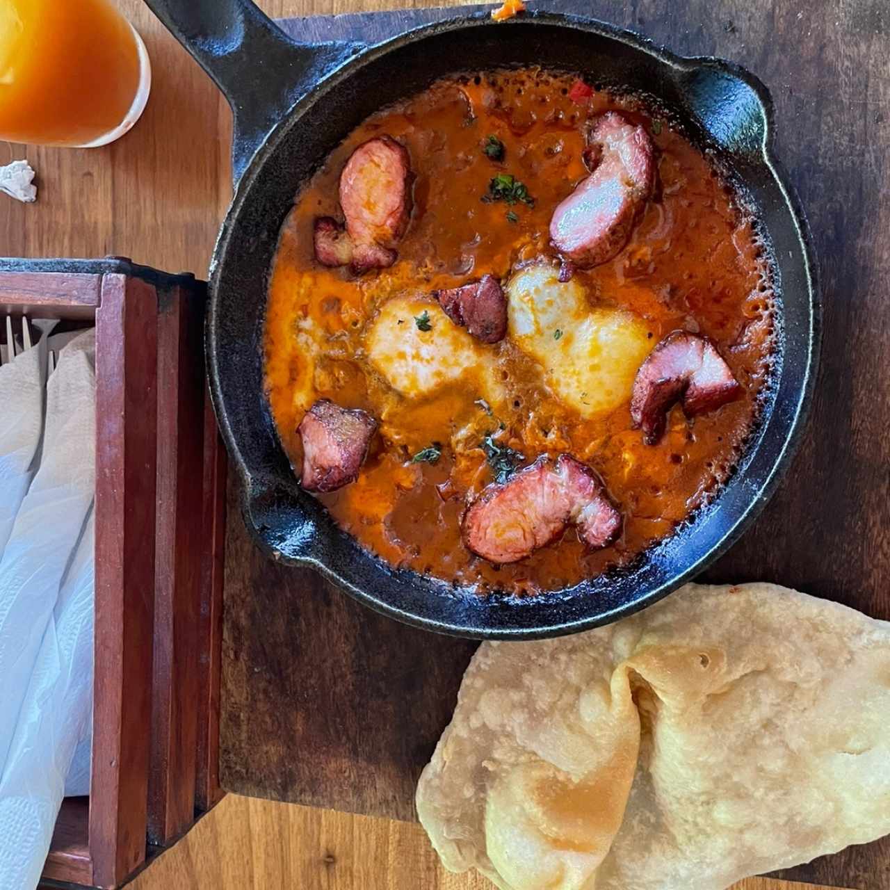 Shakshuka con hojaldra 