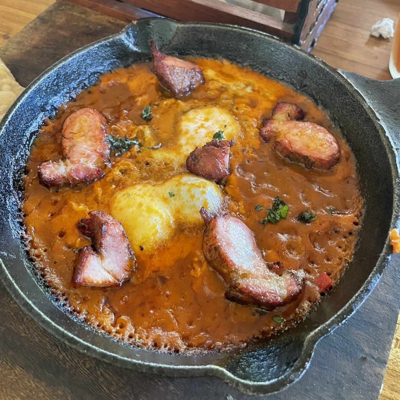 Brunch - Shakshuka y Puerco