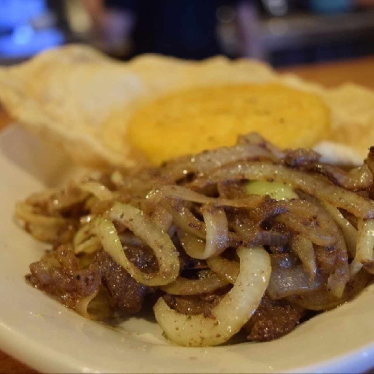 higado encebolla'o con hojaldre mezcla y tortilla