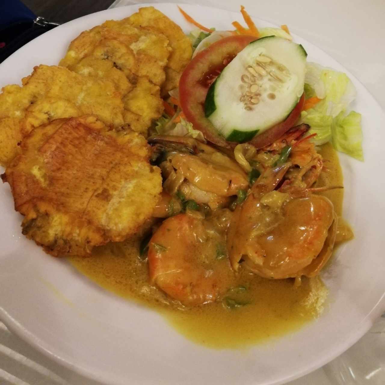 Langostino en salsa coco y curry