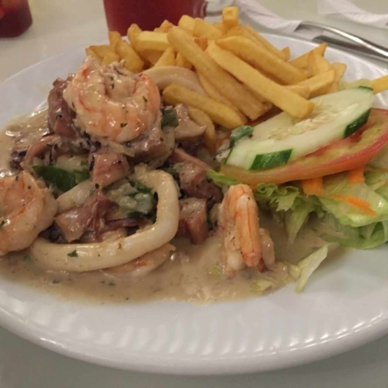 mixto de mariscos en salsa de coco