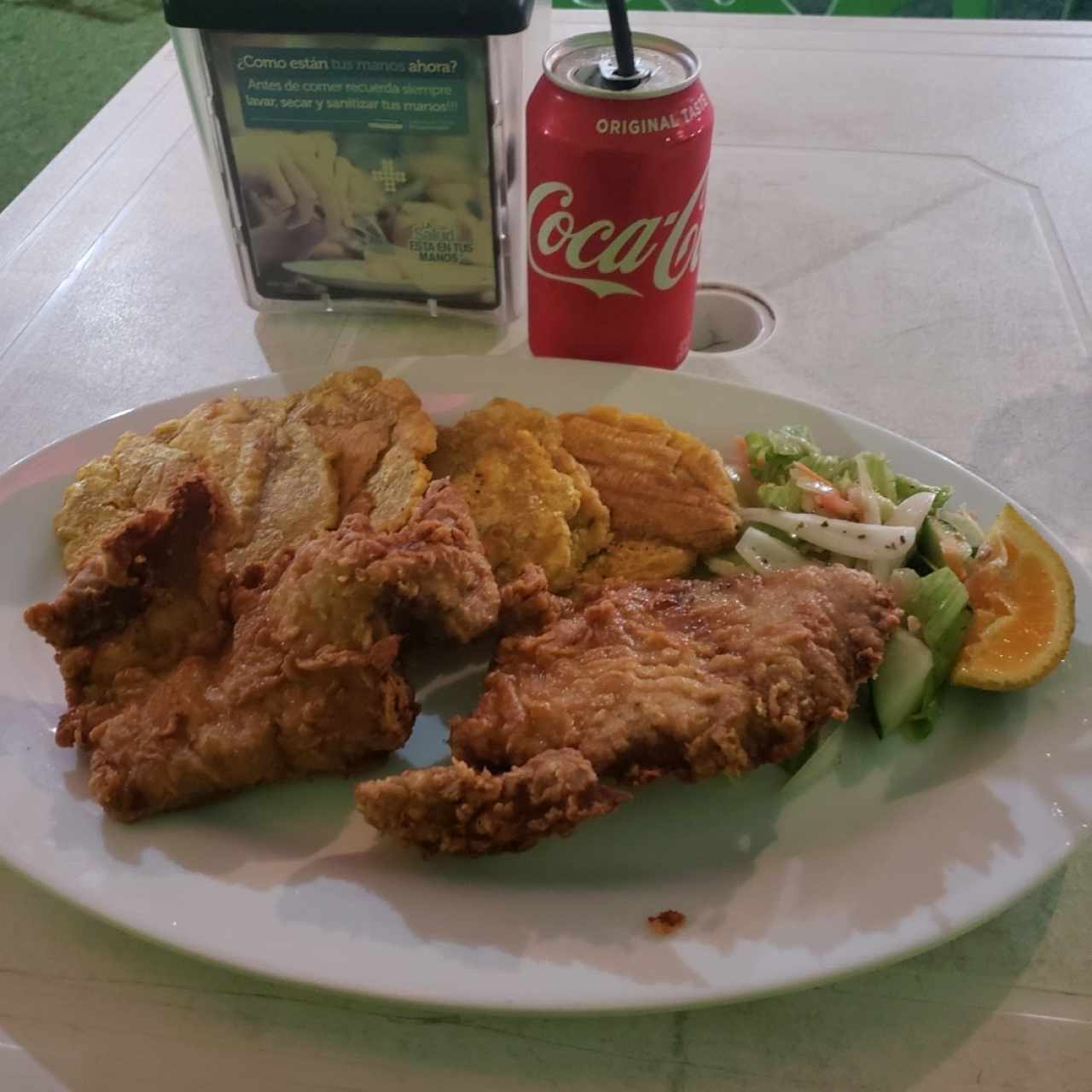 Filete de Pescado con Patacones