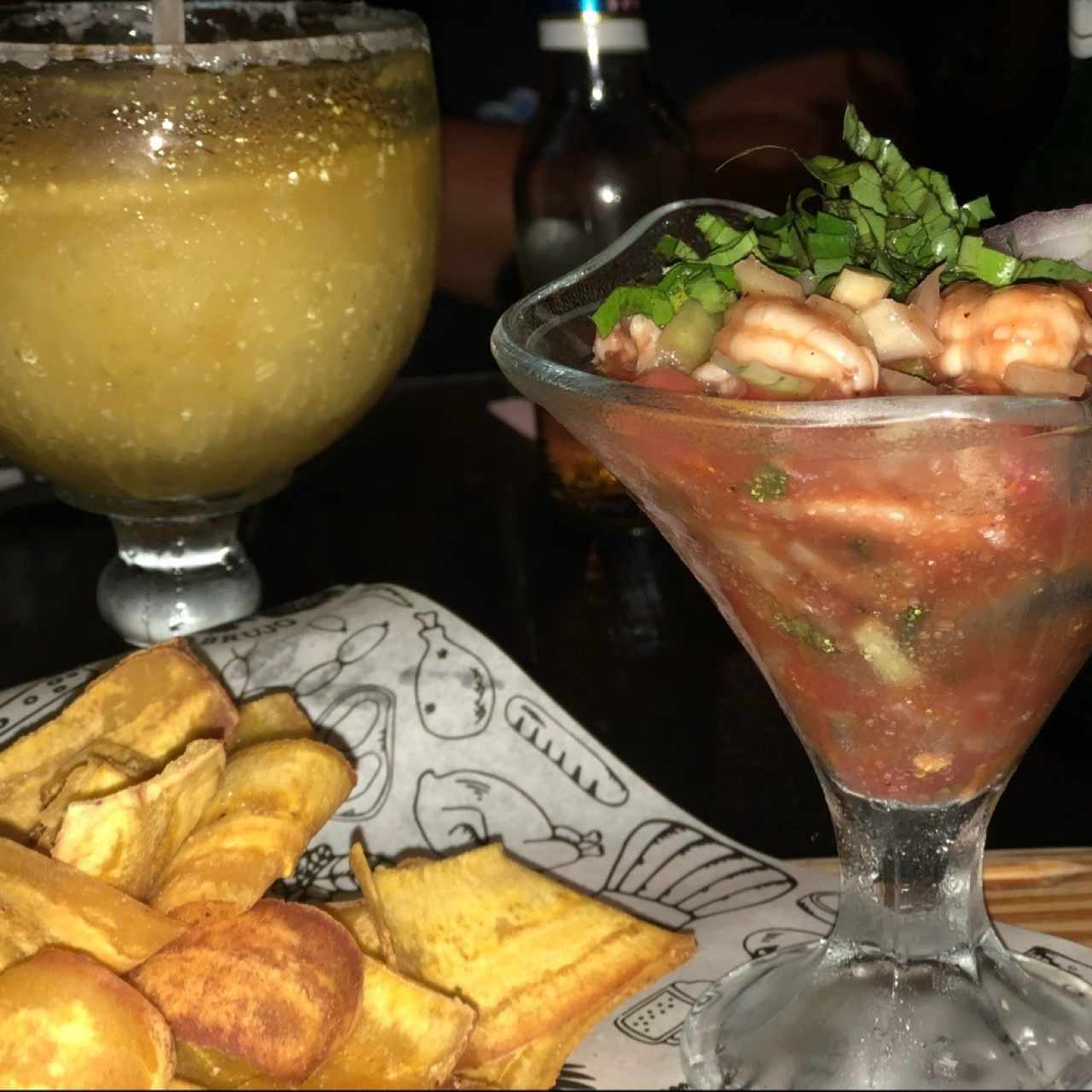 Margarita y Coctel de Camarones