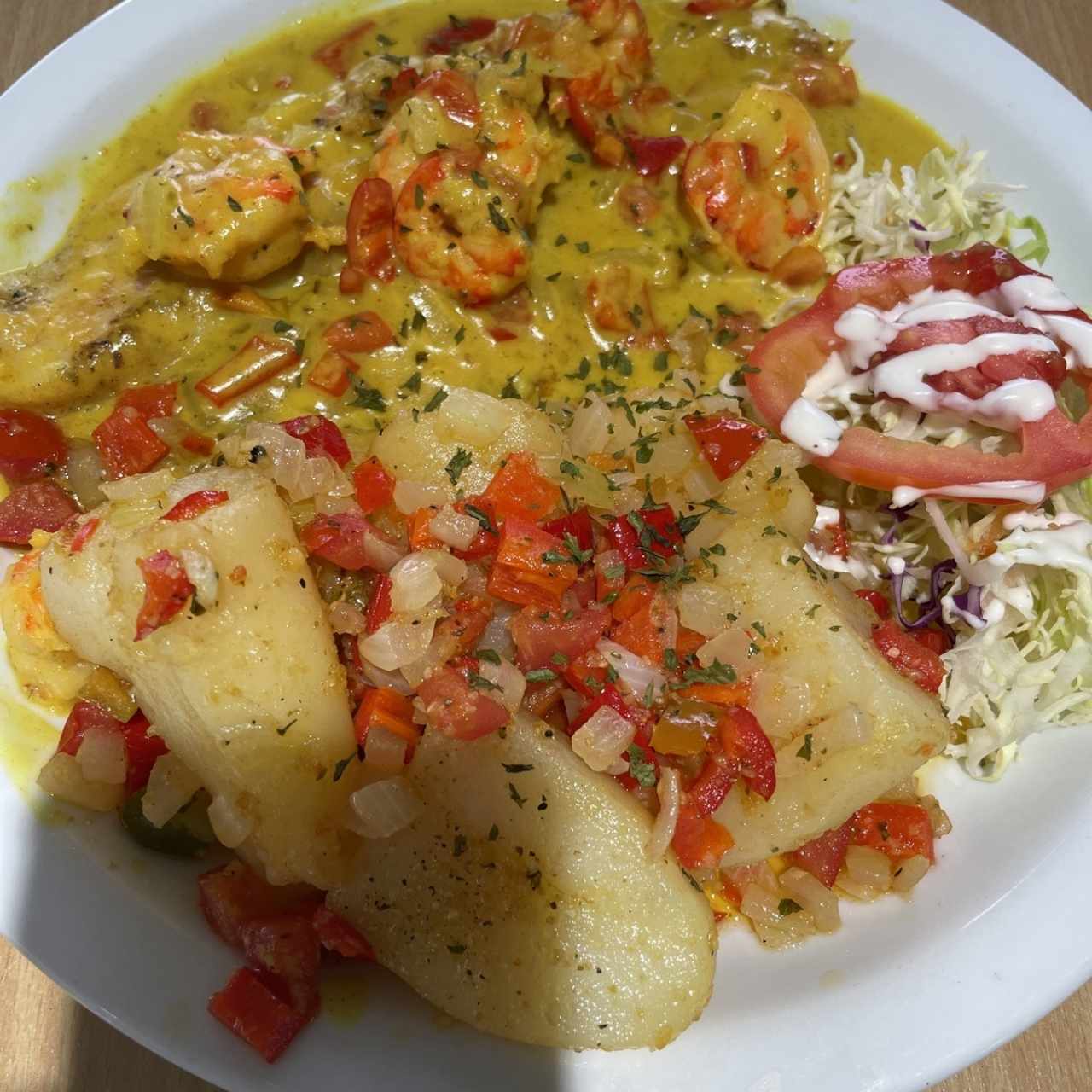 filete de pescado relleno de camarones