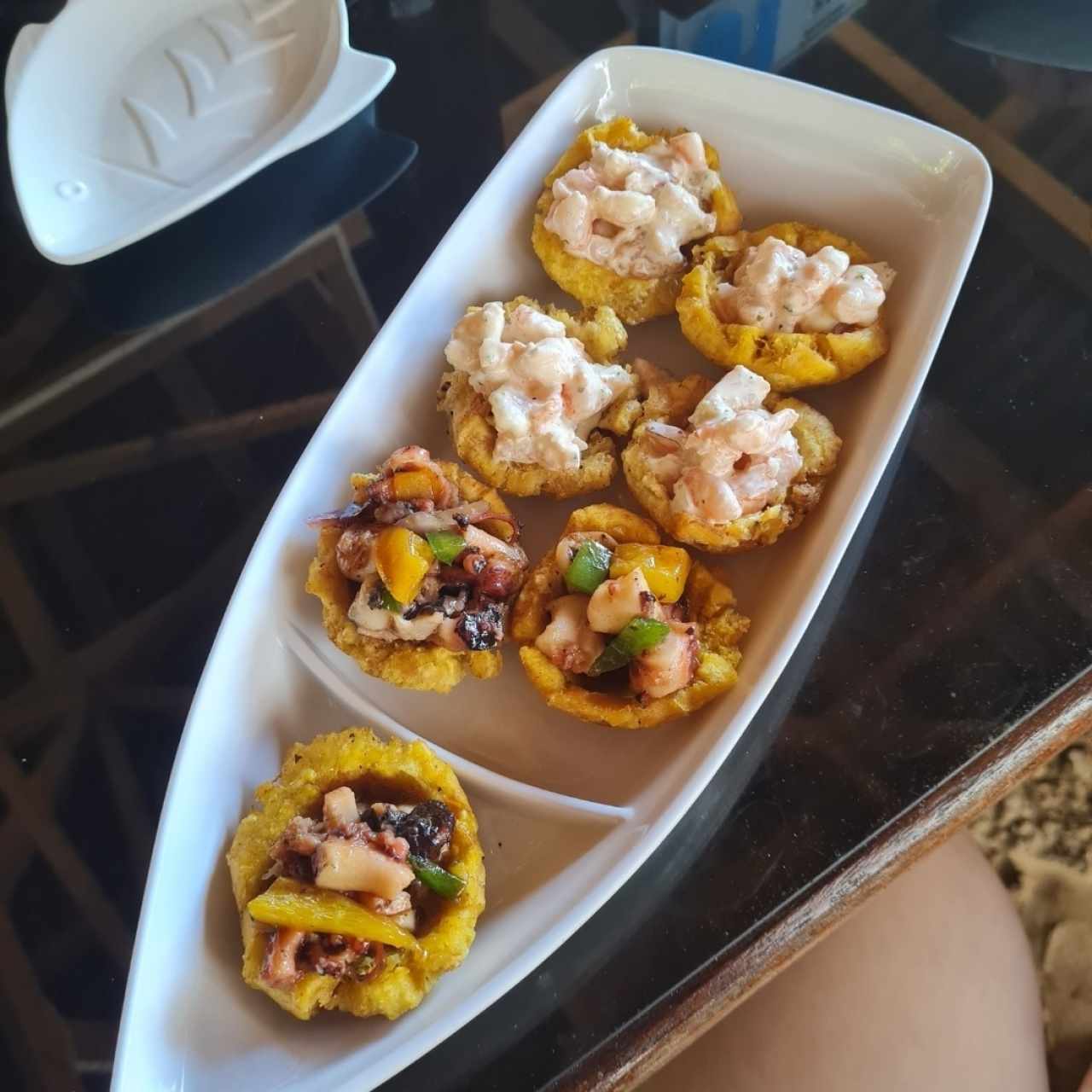 Patacones rellenos mixtos