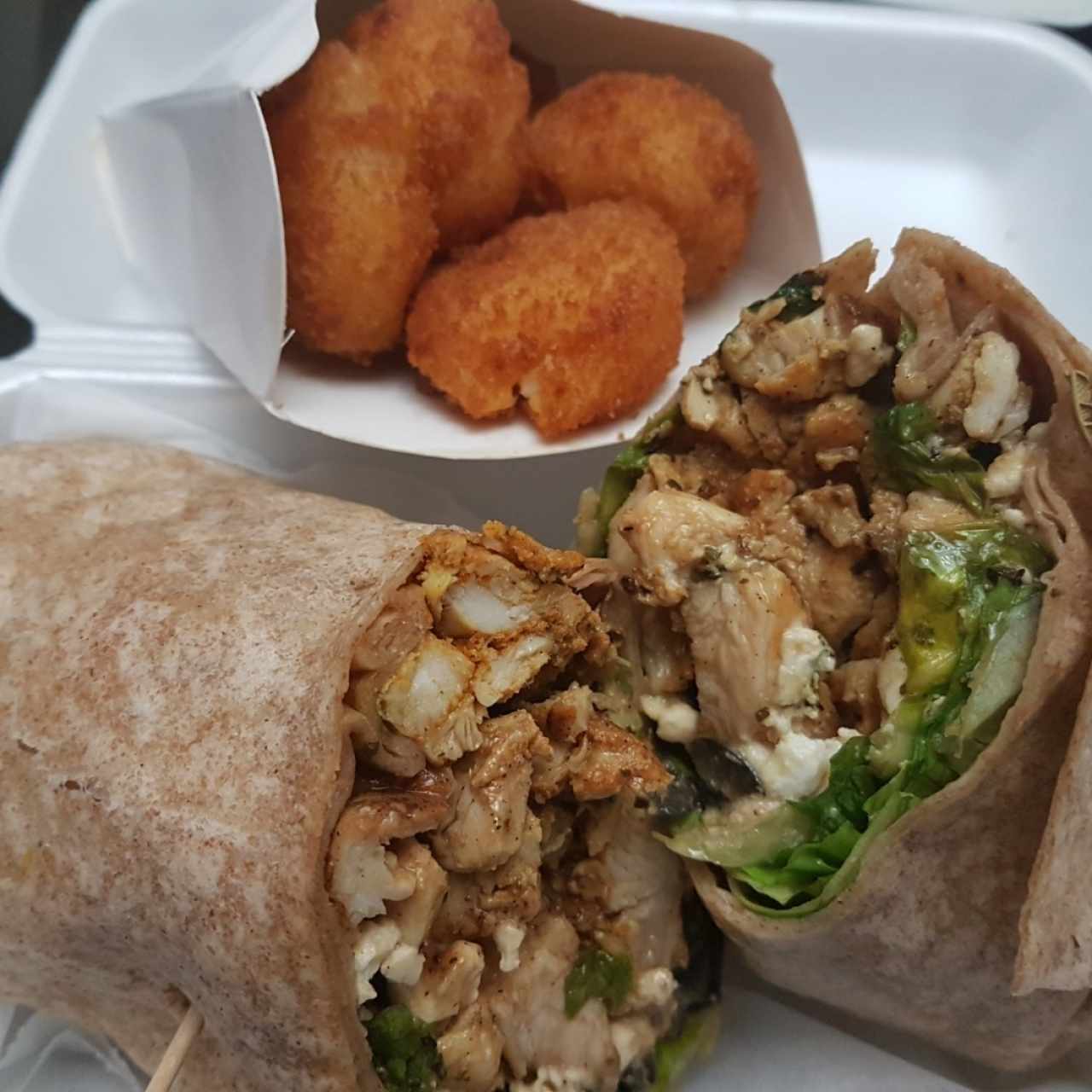 Wrap de pollo con quesipapas