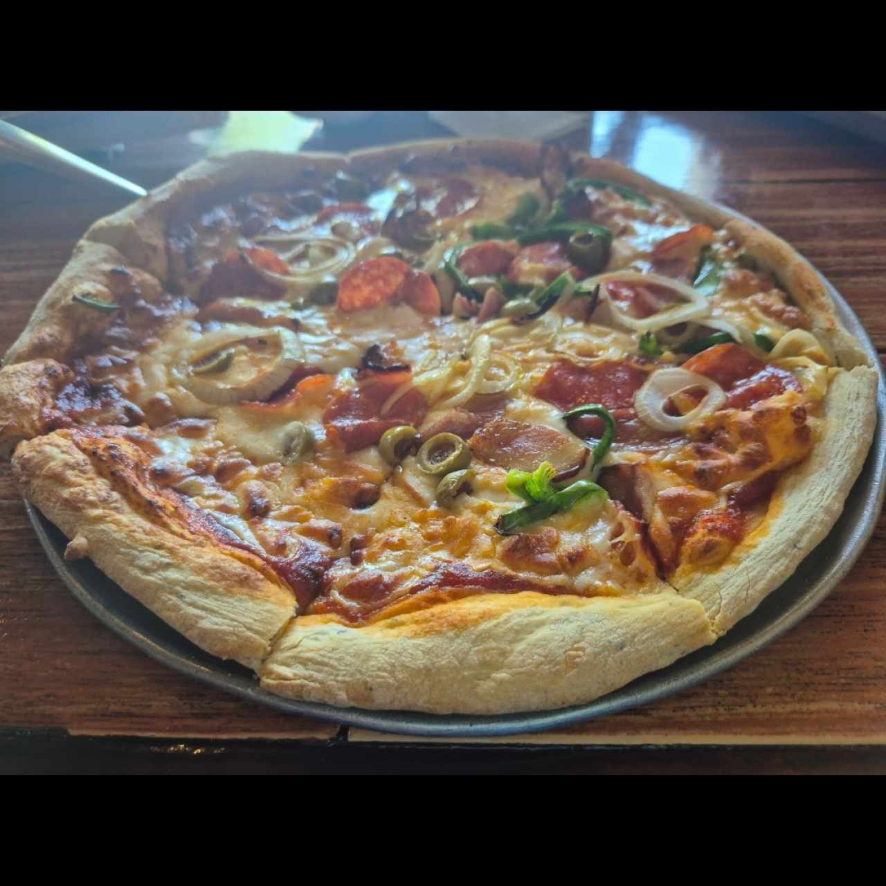 pizza romana con aceitunas