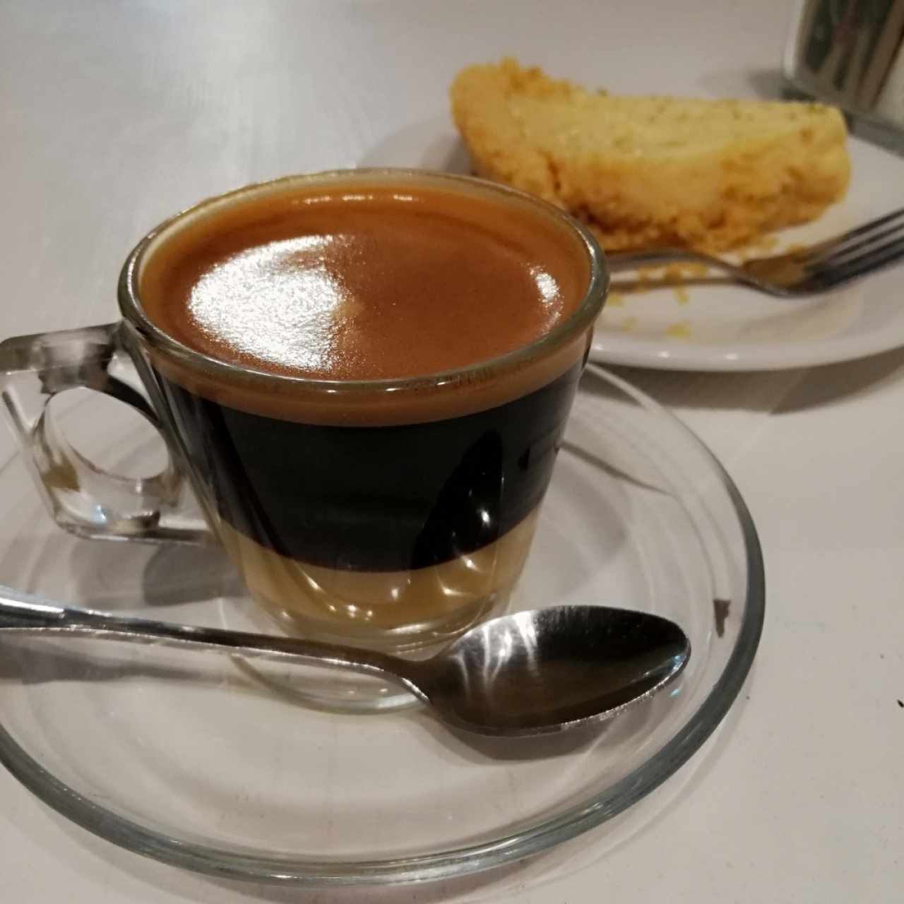 café bombón con pie de limón 