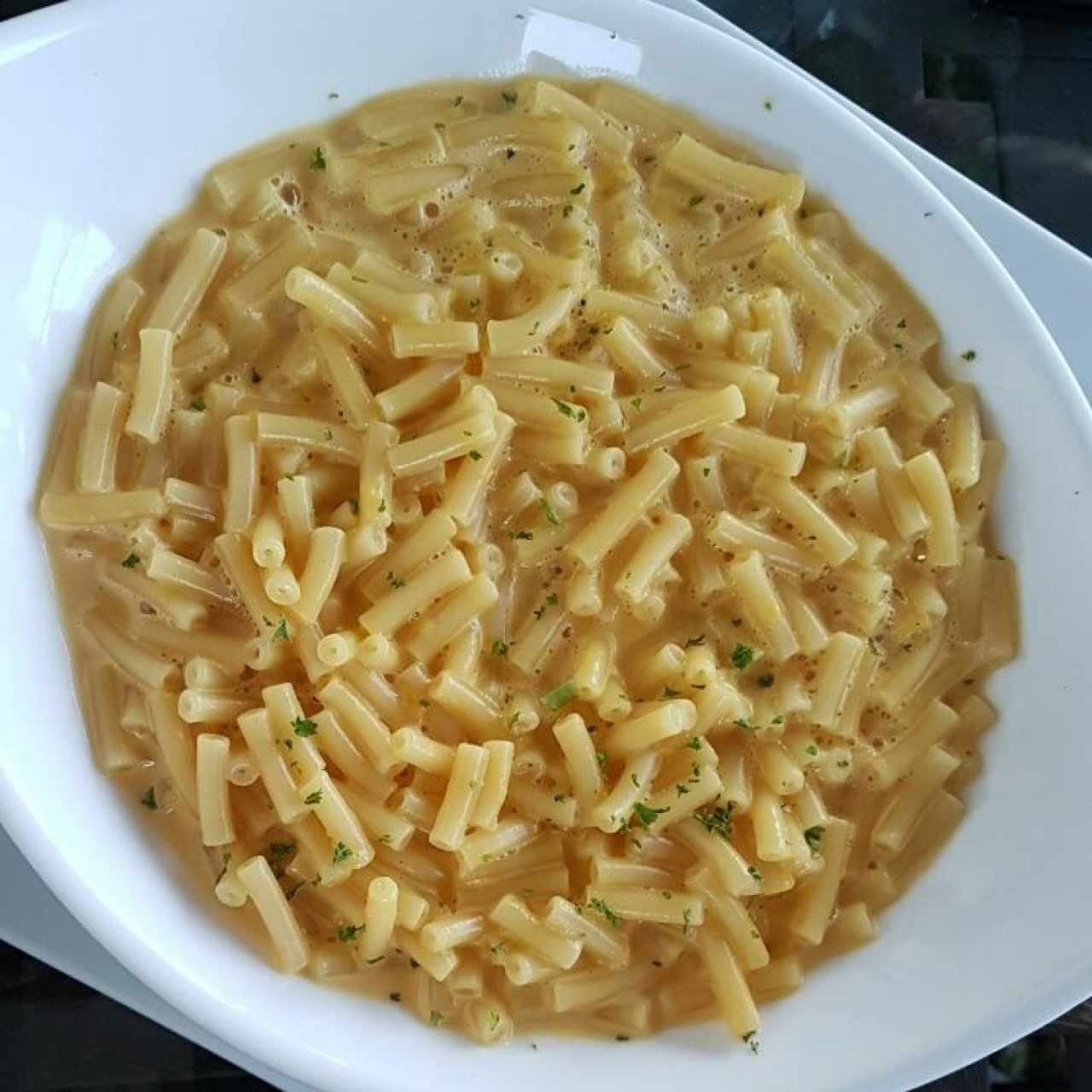 Mac & cheese. menu de niños