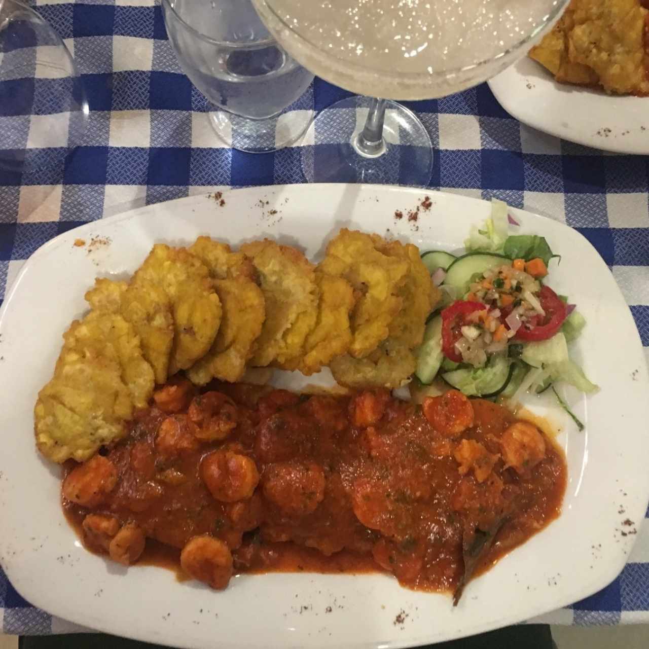 filete Mero con camarones en salsa roja