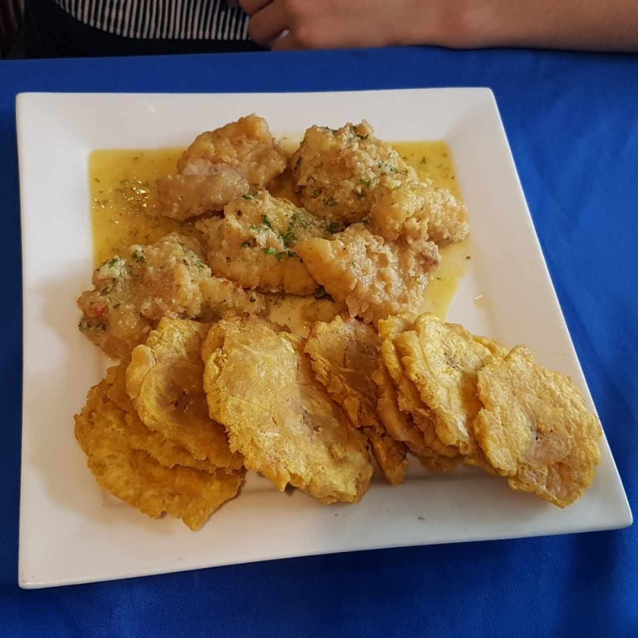 Pescado Apanado al Ajillo - $12.95