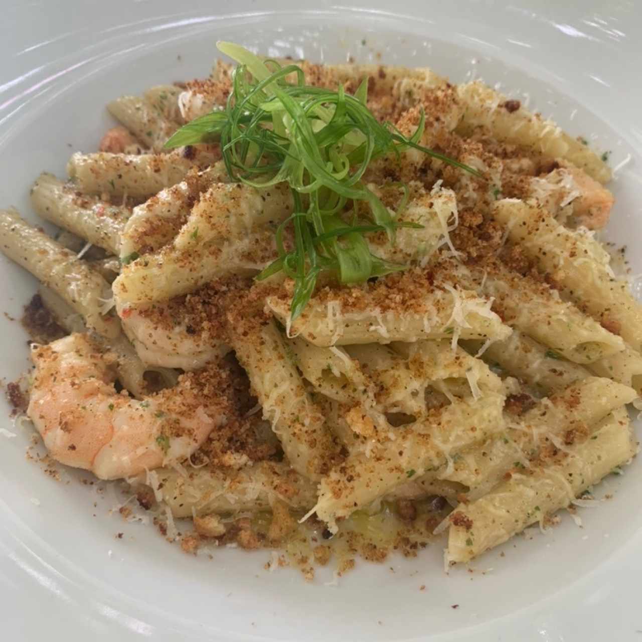 Penne con camarones