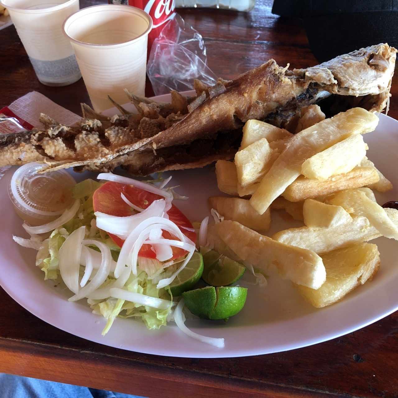 pescado entero frito