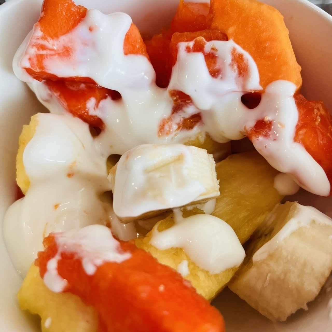 Frutas con yogurt