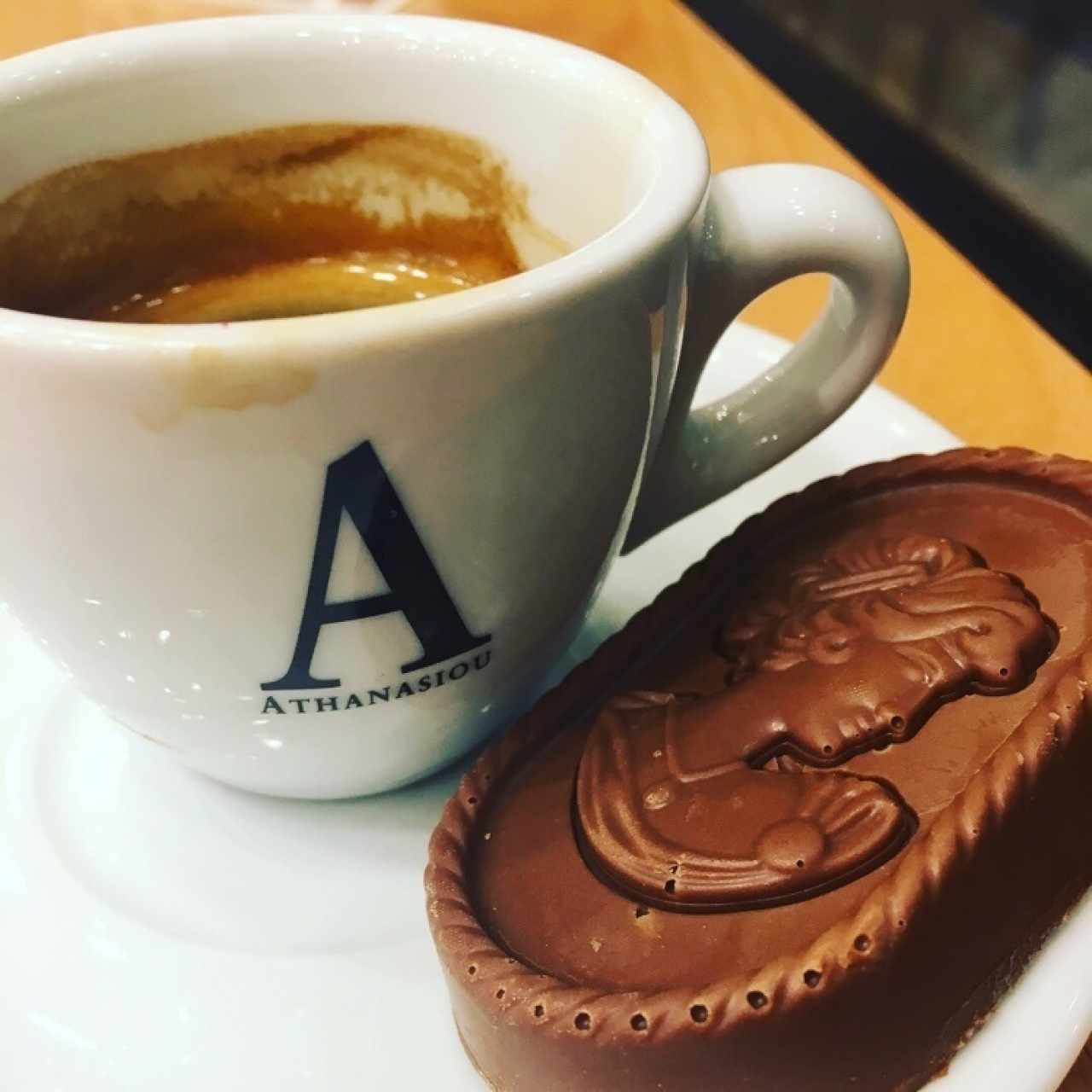 Expresso con chocolate amargo 