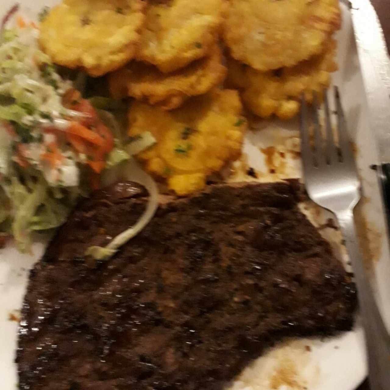 filete a la parrilla con corte de bistec