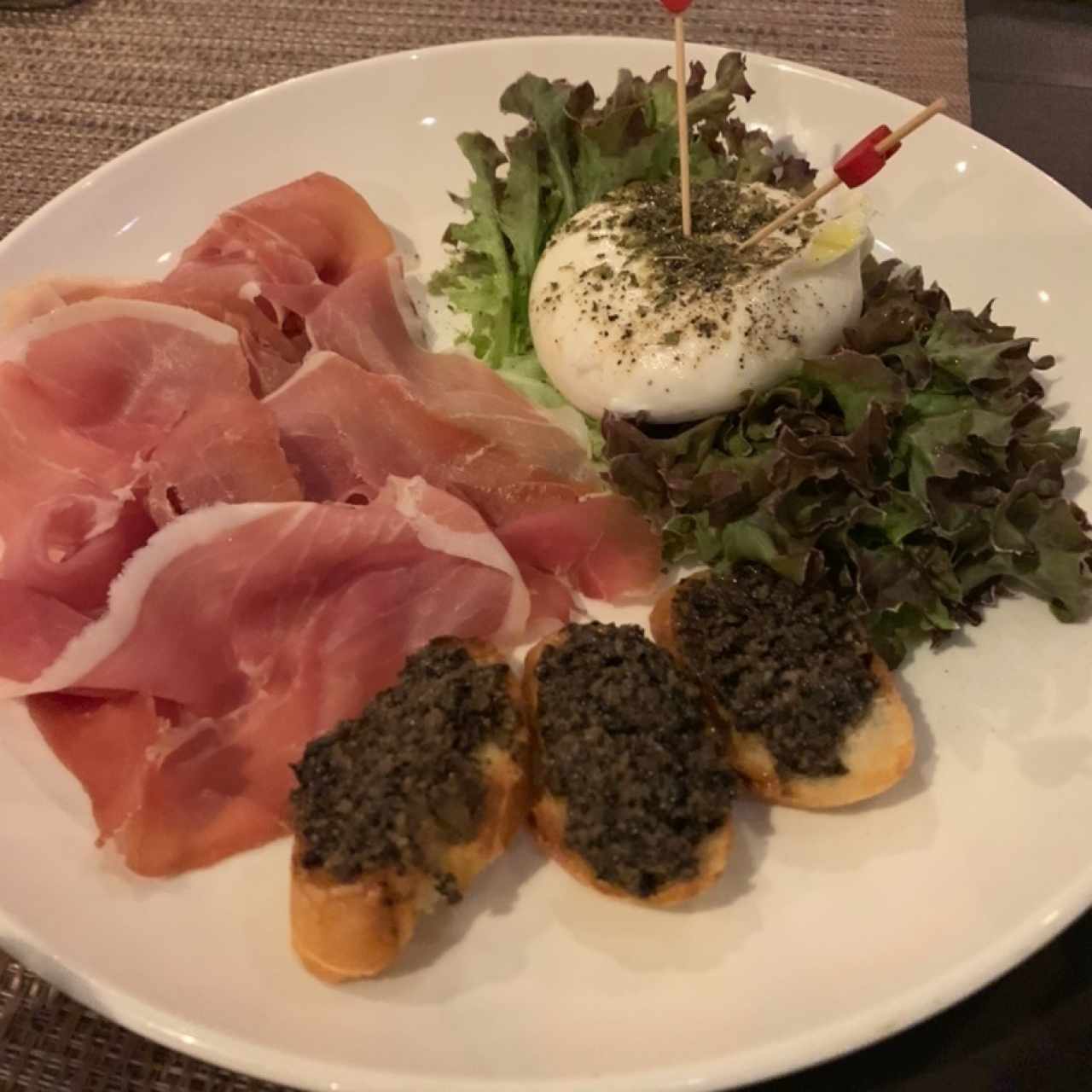 burrata+prociuto y tartufo