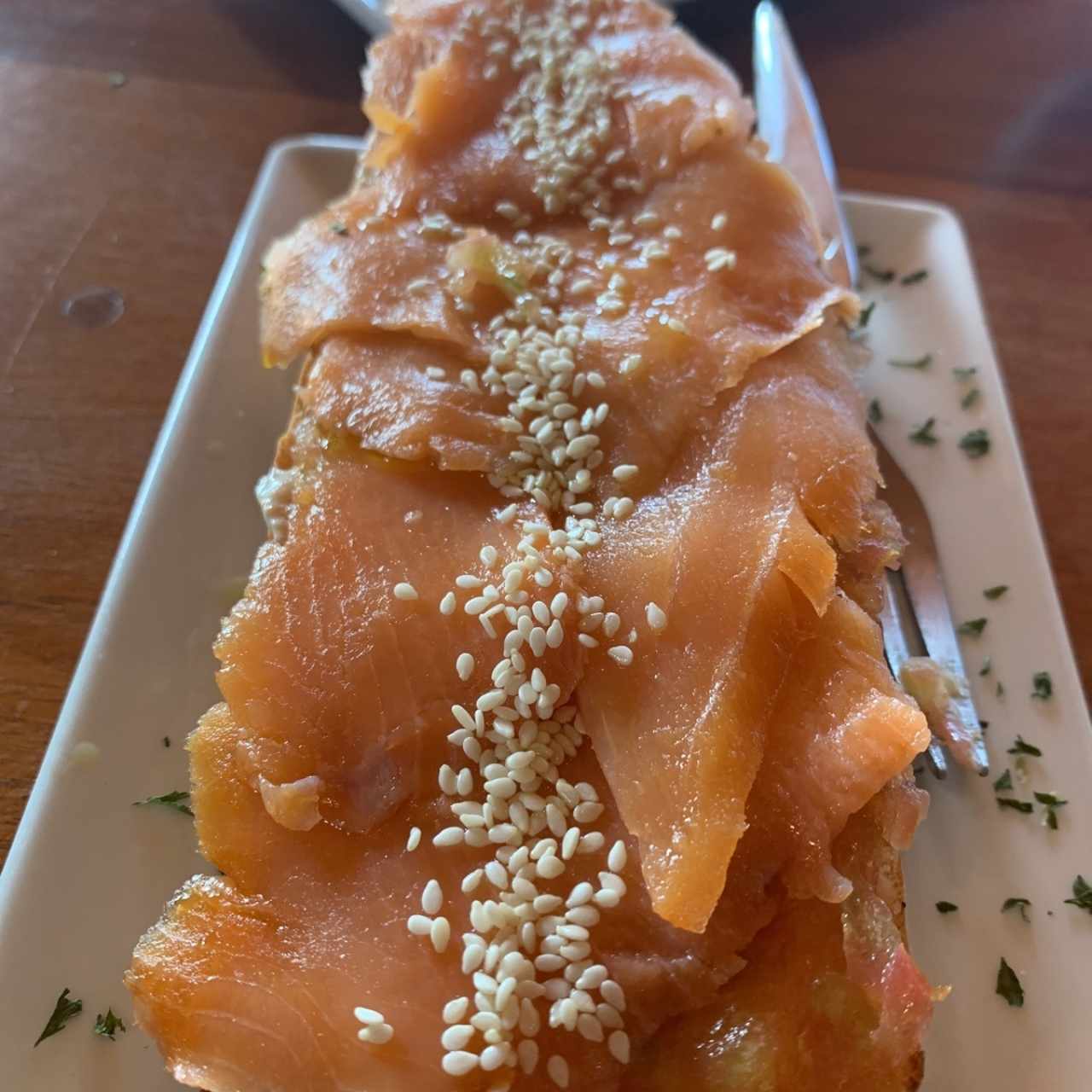 tostada de salmon