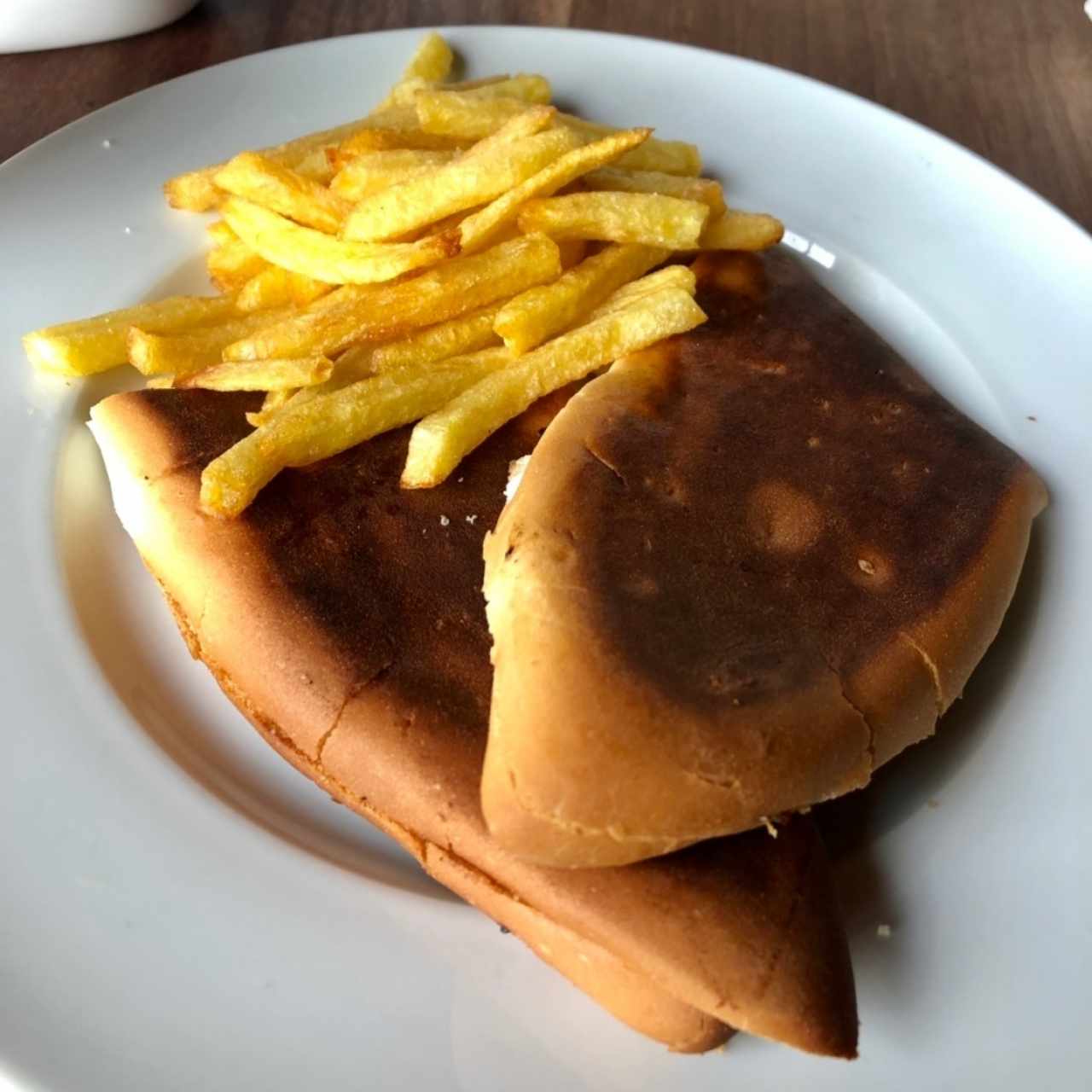 Panini de jamón con queso 