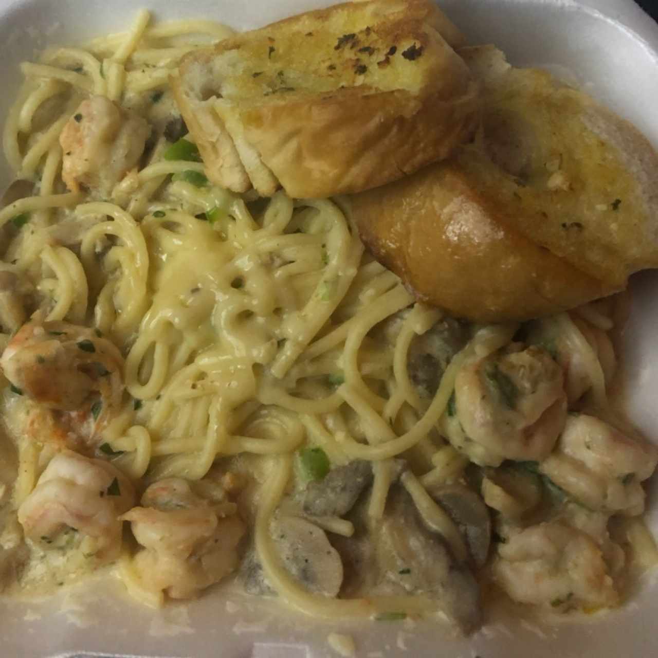 spaguetti con camarones 