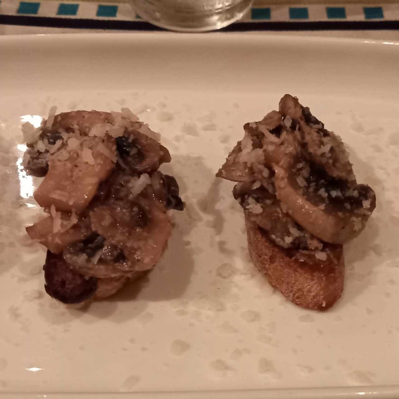 Crostini de hongos