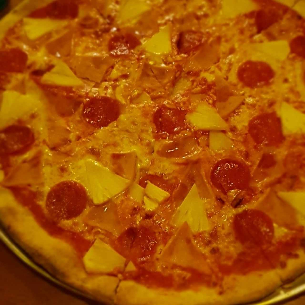 Hawaiana + Pepperoni