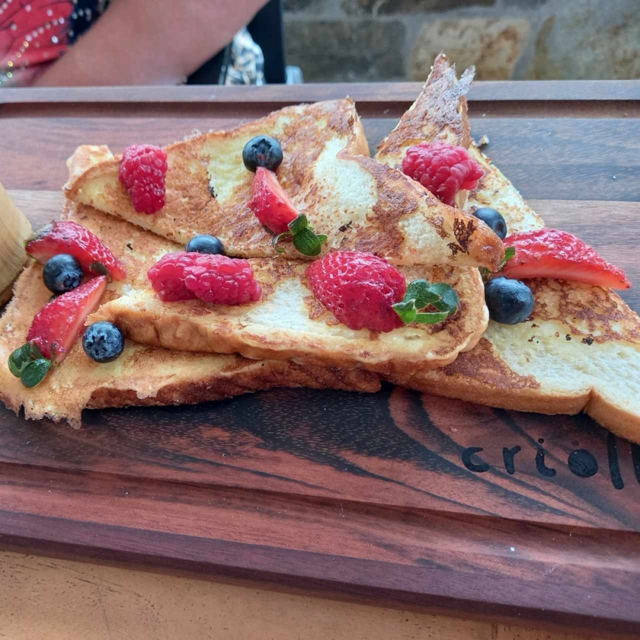 Tostadas francesas en desayuno bufet