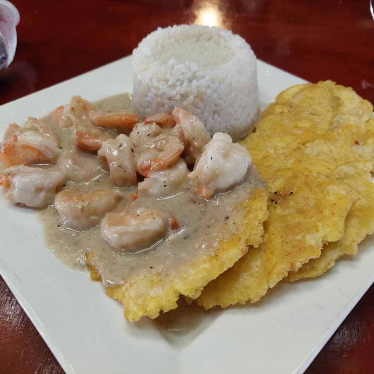 camarones con curry y coco