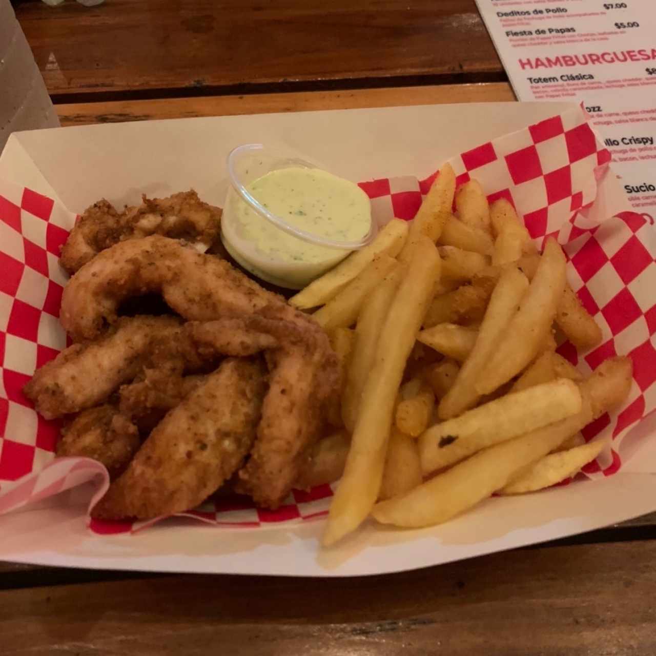 Deditos de pollo con papas fritas 🍗🍟